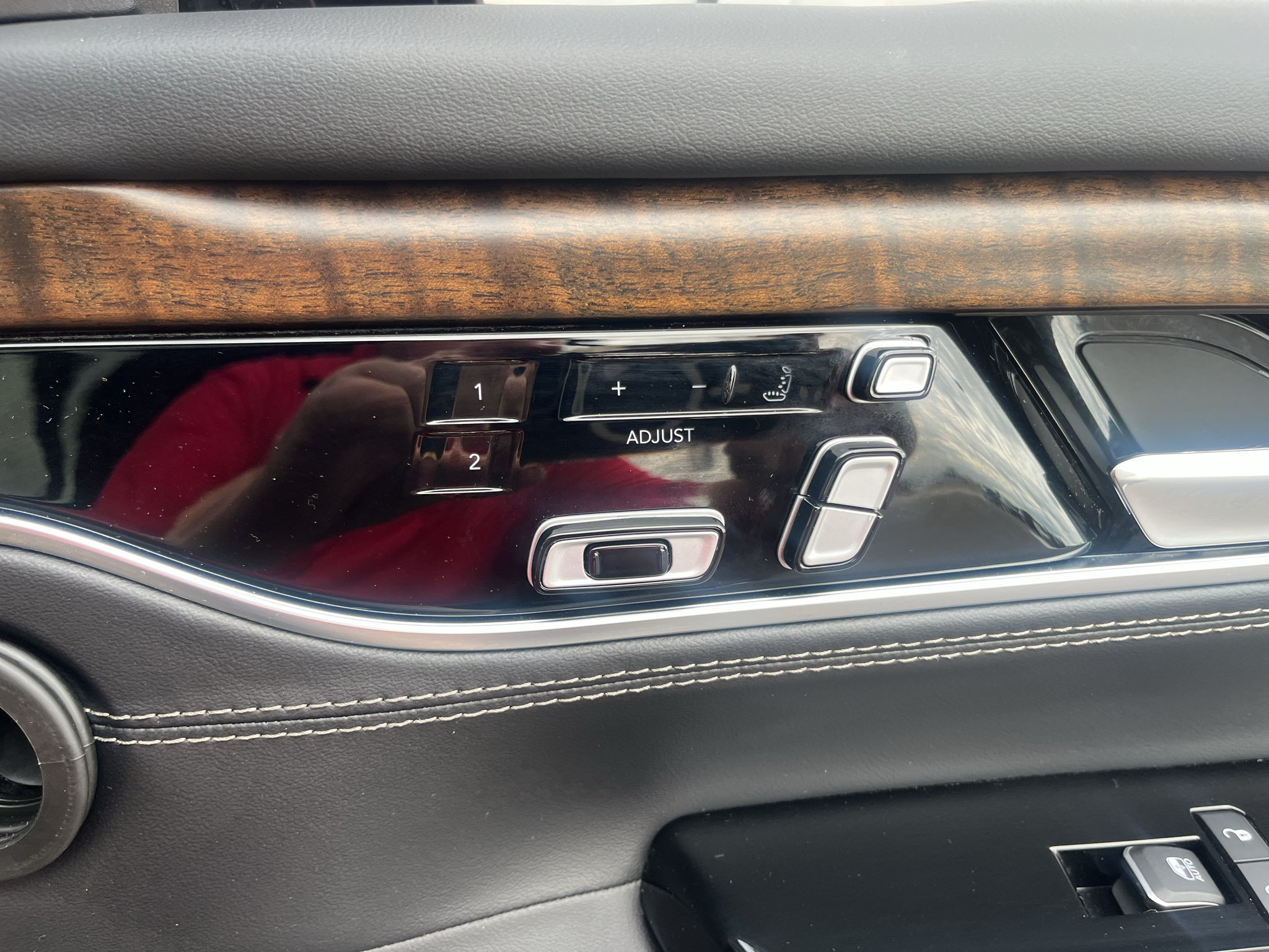 Used 2022 Jeep Grand Wagoneer Series II w/ Premium Group II AWD/4WD image 20