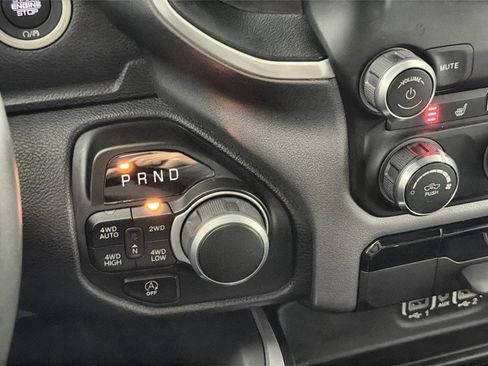 Used 2023 RAM 1500 Big Horn image 21