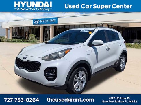 Used 2017 Kia Sportage LX w/ LX Popular Package AWD/4WD image 1