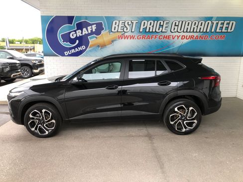 Used 2025 Chevrolet Trax RS w/ Driver Confidence Package FWD image 5