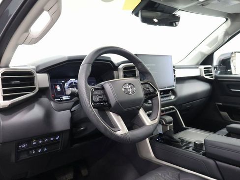 Used 2023 Toyota Sequoia Limited image 15