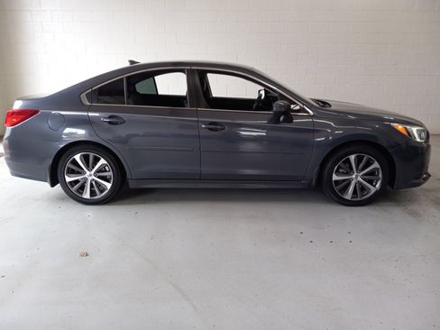 Used 2016 Subaru Legacy 3.6R Limited AWD/4WD image 2
