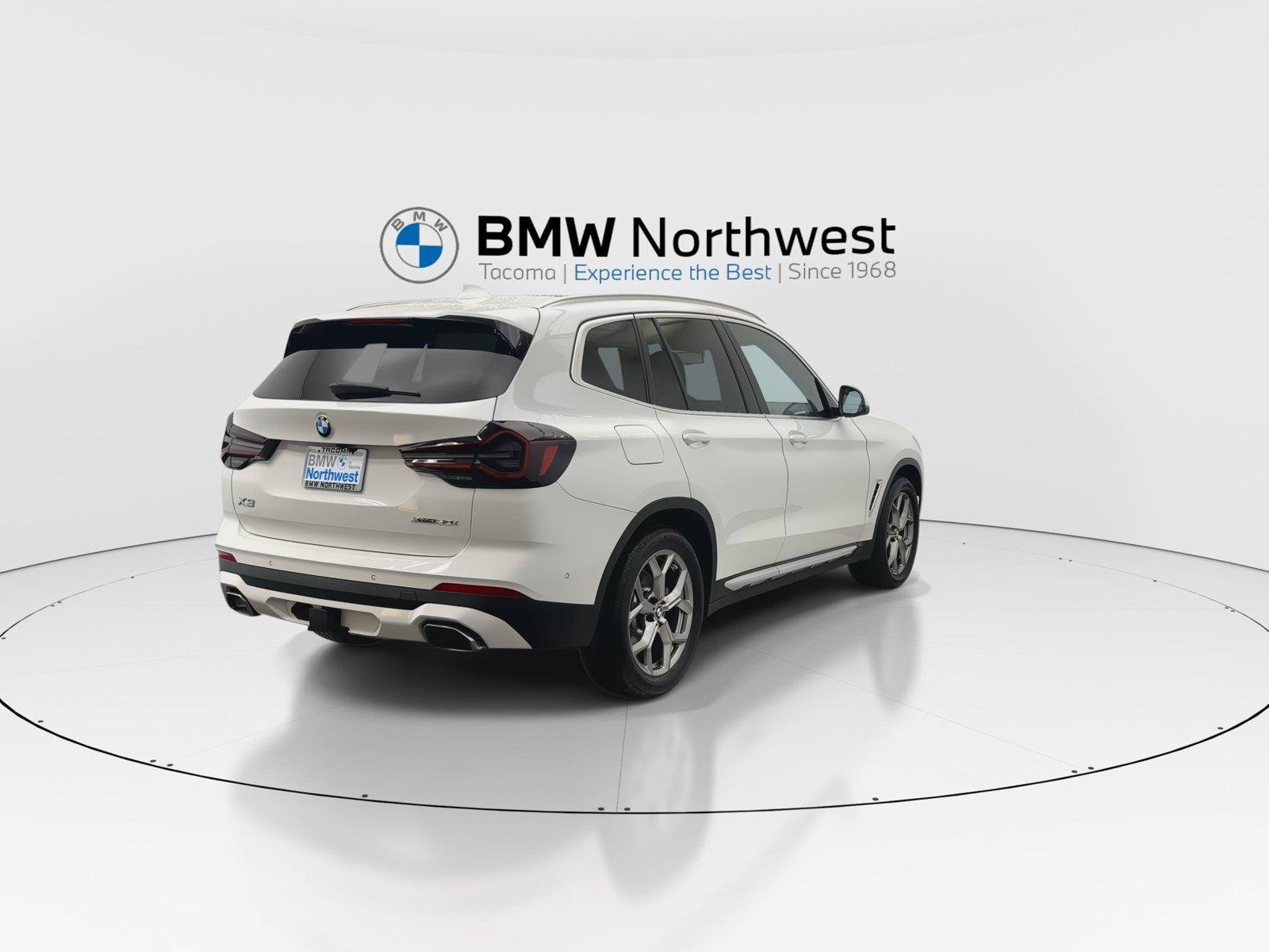 Used 2023 BMW X3 xDrive30i w/ Convenience Package w/ZPA AWD/4WD image 3
