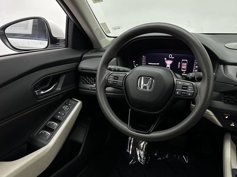Used 2023 Honda Accord EX image 26