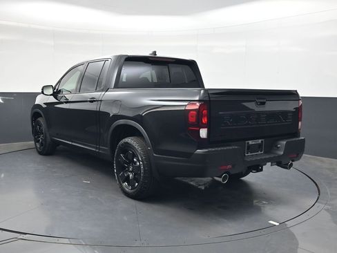 New 2026 Honda Ridgeline Black Edition image 6