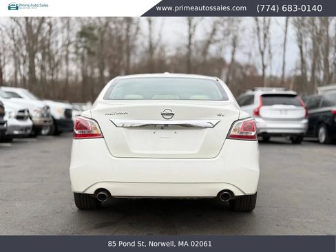 Used 2014 Nissan Altima 2.5 SV w/ Convenience Package image 6