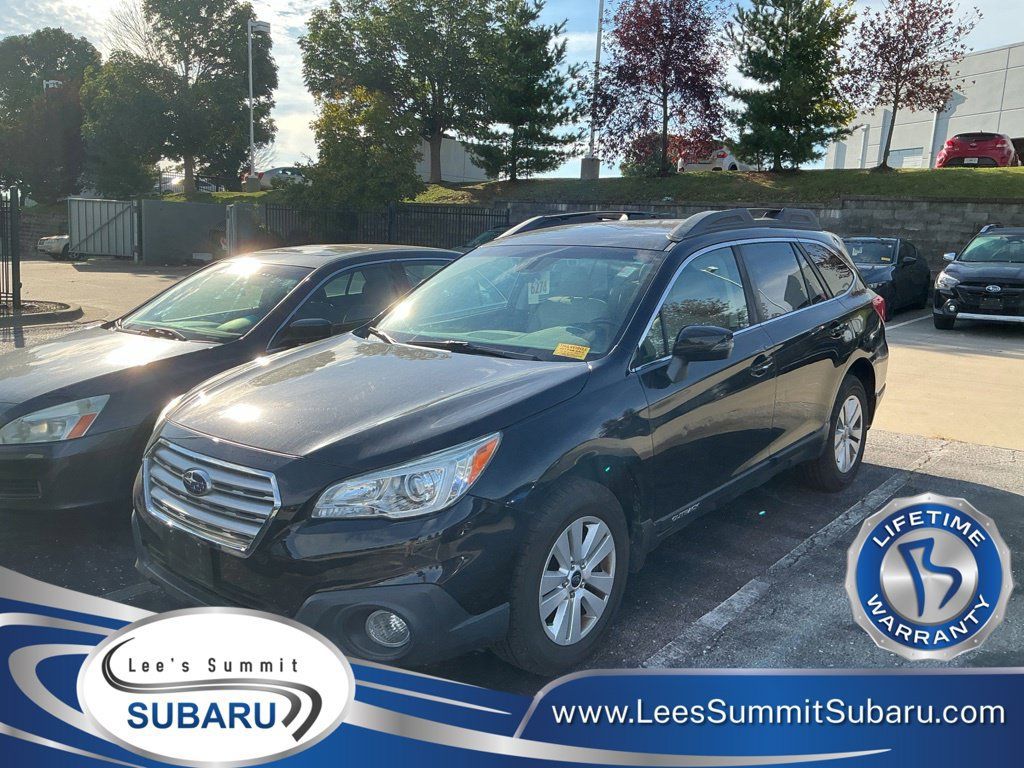 Used 2017 Subaru Outback 2.5i Premium AWD/4WD image 1