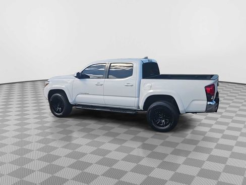 Used 2021 Toyota Tacoma SR5 RWD image 6