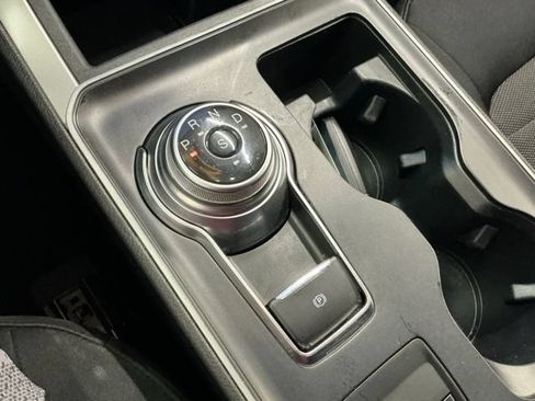 Used 2021 Ford Edge SE FWD image 18