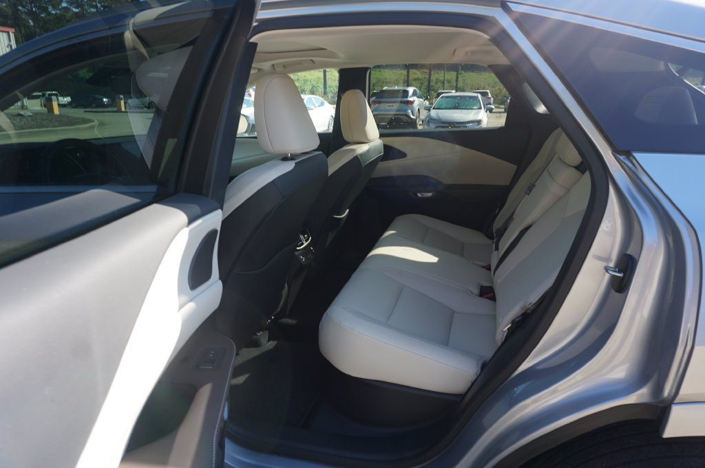 Used 2024 Lexus RX 350 Premium w/ Accessory Package (Z1) FWD image 16