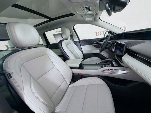 New 2026 Lincoln Nautilus Premier w/ Equipment Group 102A image 31