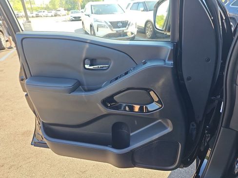 Used 2023 Nissan Frontier SV w/ Midnight Edition Package RWD image 30