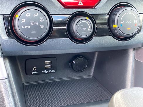 Used 2022 Subaru Forester Premium image 15