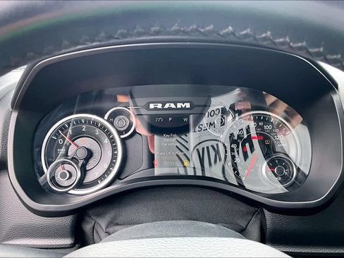 Used 2019 RAM 1500 Big Horn AWD/4WD image 18