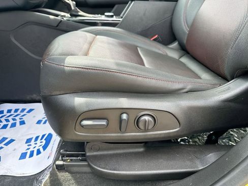 Used 2022 Chevrolet Blazer RS image 12