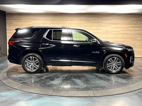 Used 2022 Chevrolet Traverse High Country image 30