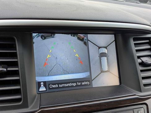 Used 2015 Nissan Pathfinder SL w/ SL Tech Package image 27