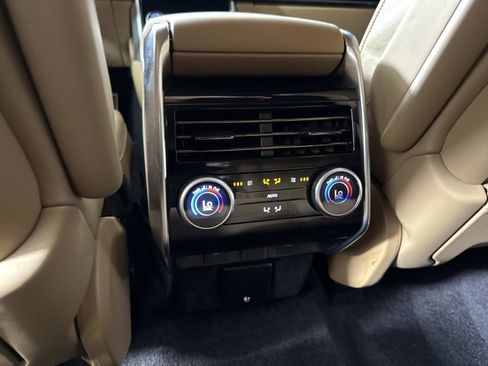 Used 2023 Land Rover Range Rover SE AWD/4WD image 14