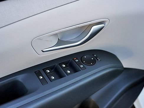 New 2026 Hyundai Tucson SEL image 28