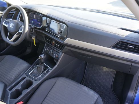 Used 2022 Volkswagen Jetta S image 19