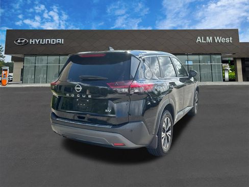 Used 2023 Nissan Rogue SV FWD image 5