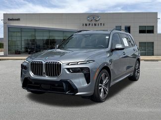 Used 2023 BMW X7 xDrive40i w/ M Sport Package AWD/4WD video 1