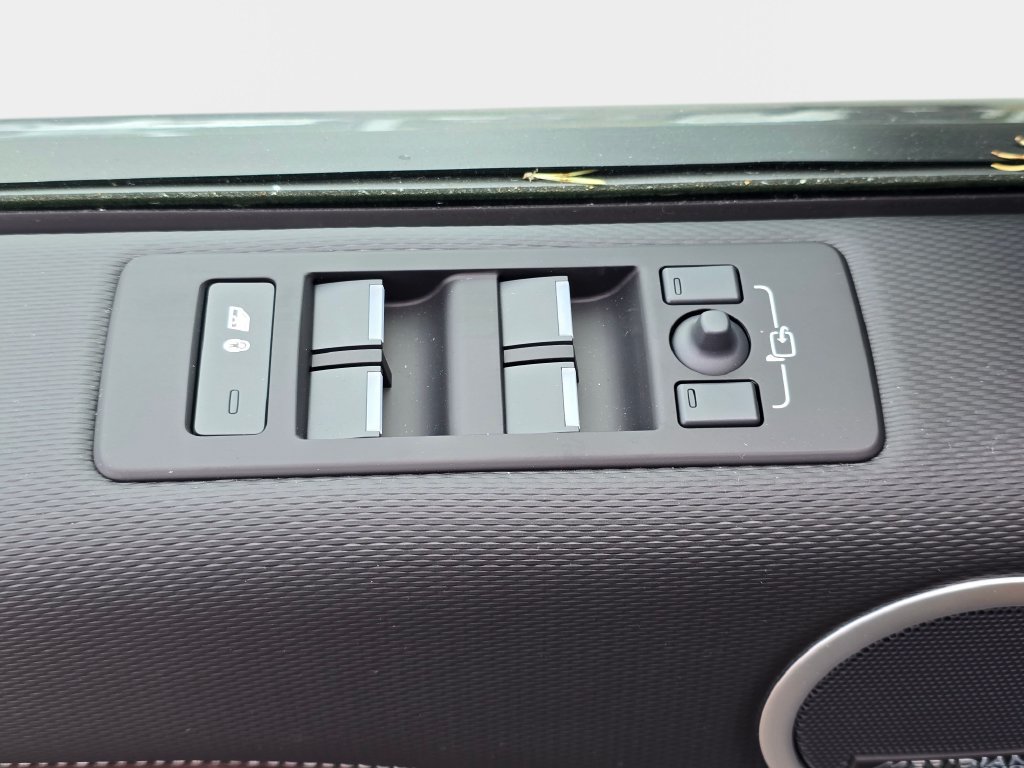 New 2026 Land Rover Discovery Dynamic SE AWD/4WD image 29