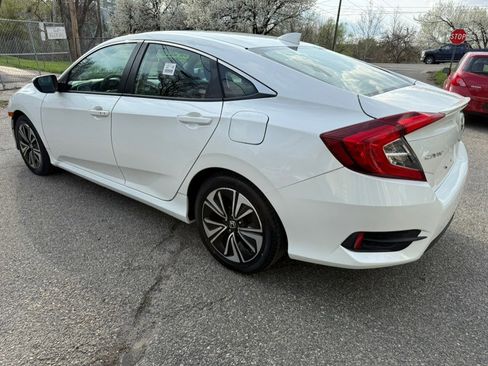 Used 2017 Honda Civic EX-T image 12