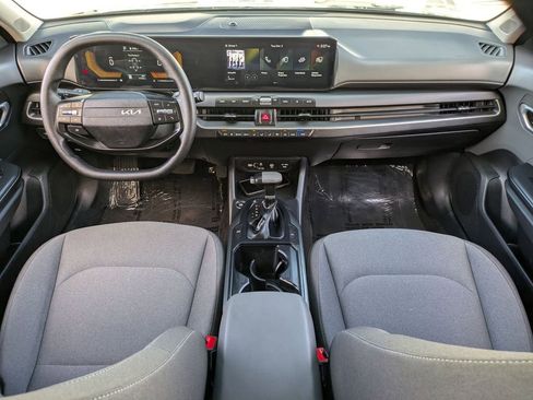 Used 2025 Kia K4 LXS image 25