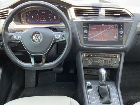 Used 2019 Volkswagen Tiguan SEL FWD image 12