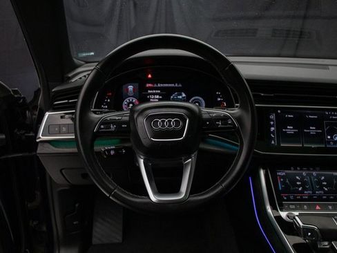 Used 2021 Audi Q8 Premium Plus image 27