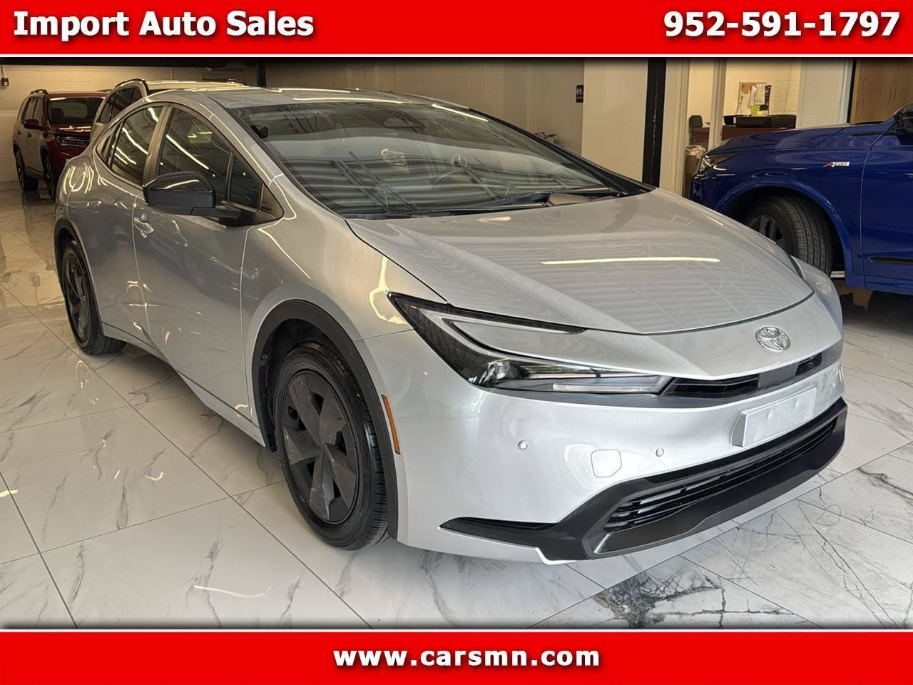 Used 2024 Toyota Prius LE FWD image 1