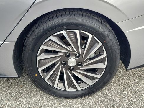 Used 2023 Hyundai Sonata SEL image 6