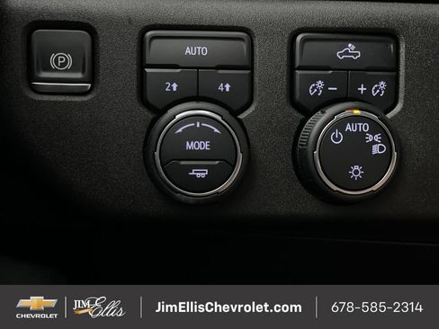 Certified 2025 Chevrolet Silverado 1500 LT image 18