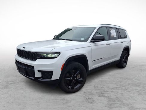Used 2023 Jeep Grand Cherokee L Laredo AWD/4WD image 1