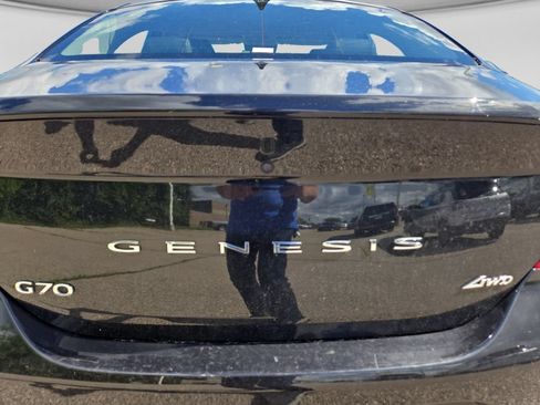 Used 2025 Genesis G70 2.5T AWD/4WD image 12