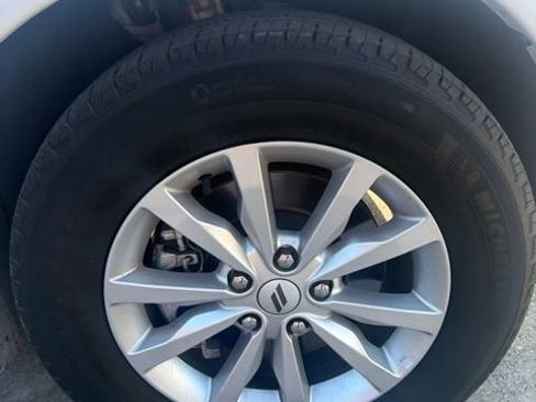 Used 2025 Dodge Durango GT RWD image 10