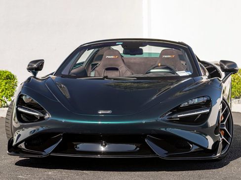 Used 2022 McLaren 765LT RWD image 1