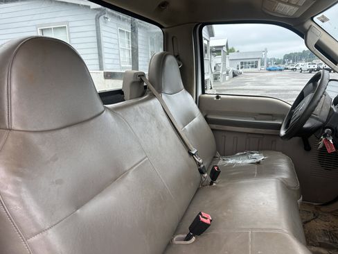 Used 2008 Ford F250 XL RWD image 32