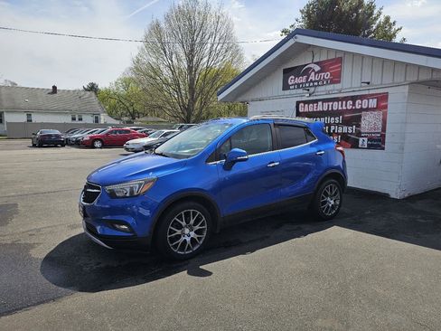 Used 2018 Buick Encore Sport Touring image 5