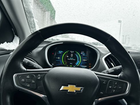 Used 2016 Chevrolet Volt LT w/ Comfort Package FWD image 16