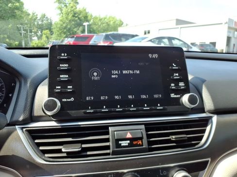 Used 2019 Honda Accord LX image 11