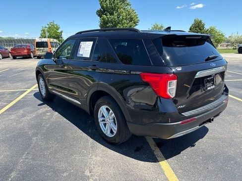 Used 2024 Ford Explorer XLT w/ Equipment Group 202A AWD/4WD image 15