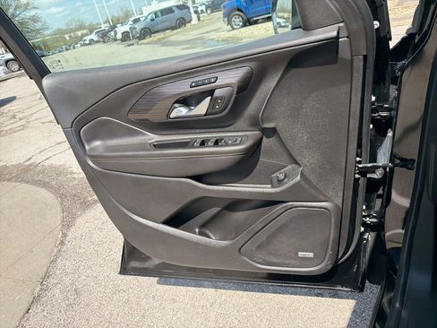 Used 2020 GMC Terrain SLT AWD/4WD image 35