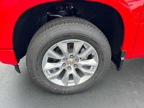 New 2025 Chevrolet Silverado 1500 Custom image 32