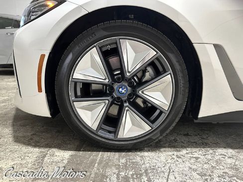 Used 2023 BMW i4 eDrive40 w/ Premium Package RWD image 30