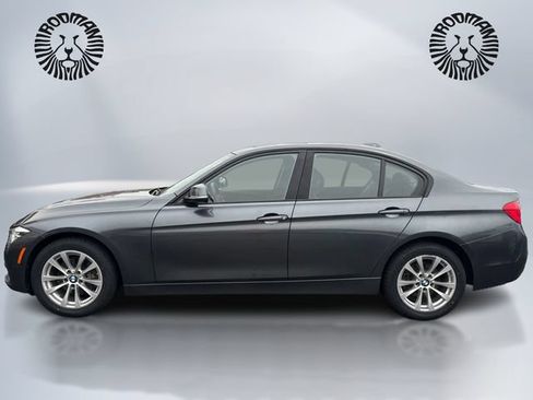 Used 2018 BMW 320i xDrive Sedan AWD/4WD image 10