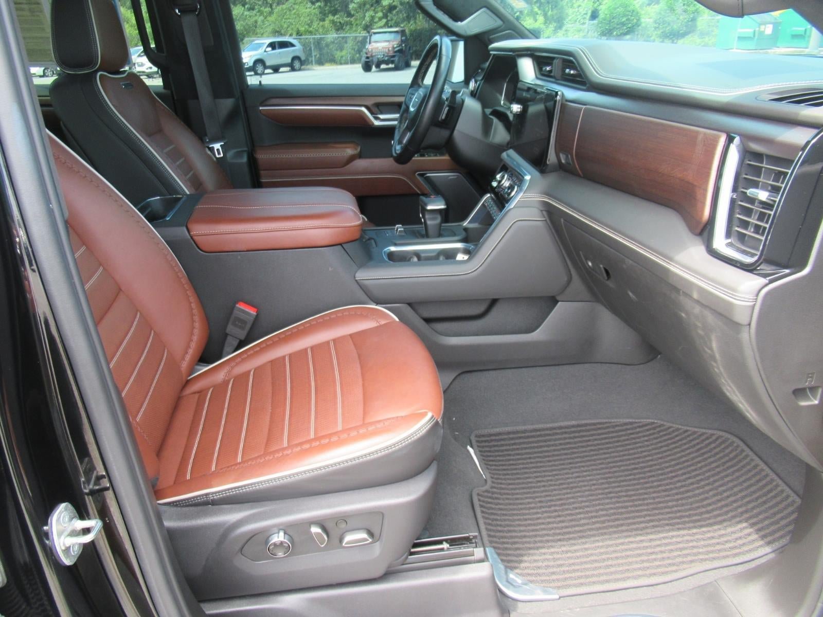 Used 2024 GMC Sierra 1500 Denali Ultimate AWD/4WD image 10