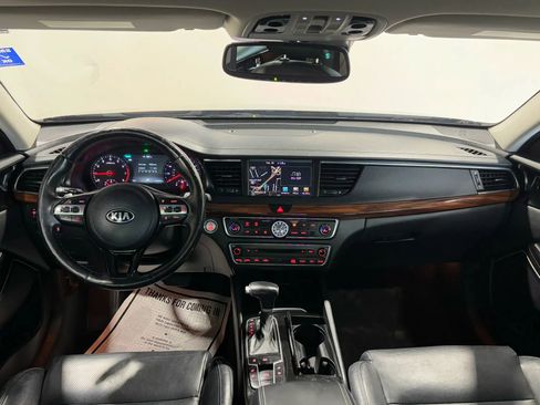 Used 2017 Kia Cadenza Technology FWD image 10