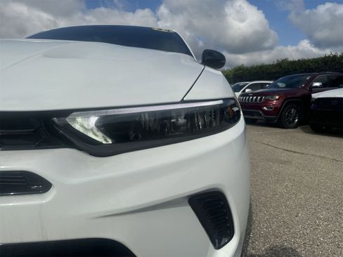 Used 2024 Dodge Hornet GT image 11